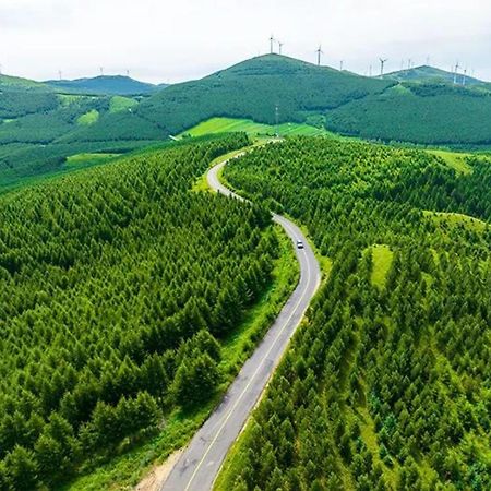 Time Traveller Hotel - Near The Grass Skyline, Dajingmen, Zhangjiakoubu, 20 Minutes Away From Zhangjiakou High-Speed Railway Station, Free Ice Cream, Mineral Water, Coffee, Snacks And Laundry Service, English Communication Well Exterior photo